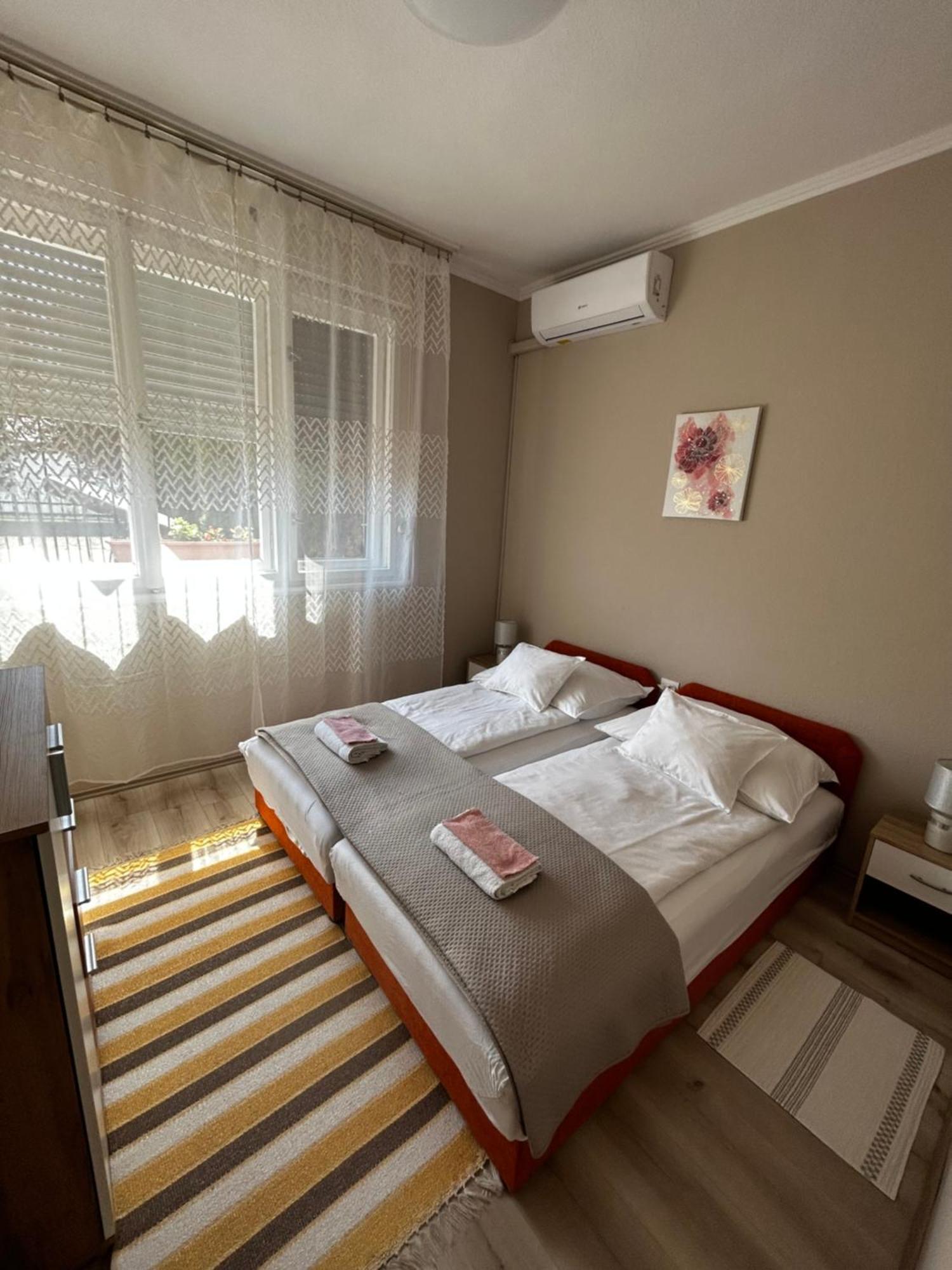 Kisvirag Apartman Hajdúszoboszló 外观 照片